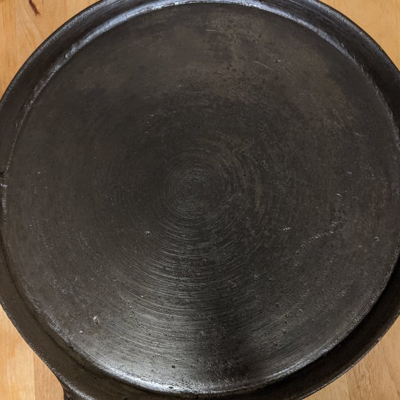 Rare Vintage Gatemarked Cast Iron Griddle - Picture 3 of 9
